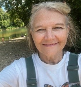 Cheryl Cheadle of the Blue Thumb water quality program